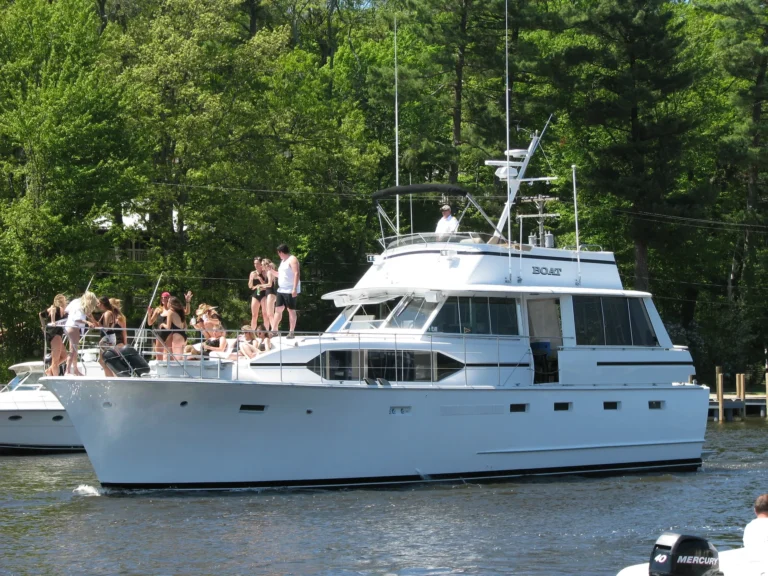 Yacht Boat Charters