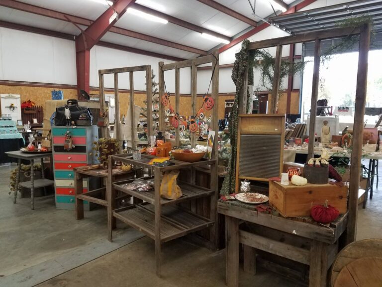 Featherstone Antique Mall01