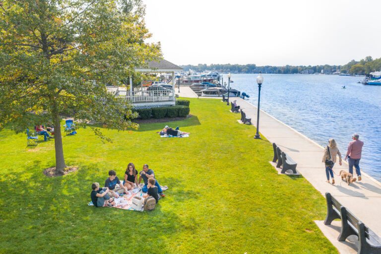 Top 5 Perfect Places to Picnic