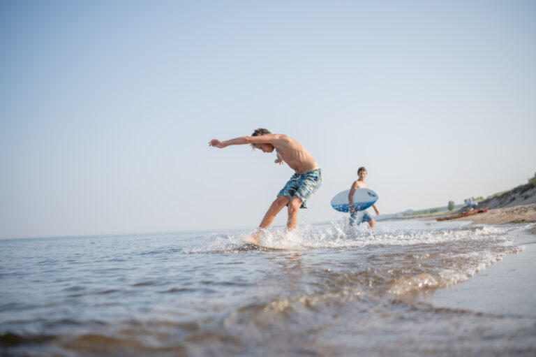 Plan an Active Escape in the Art Coast