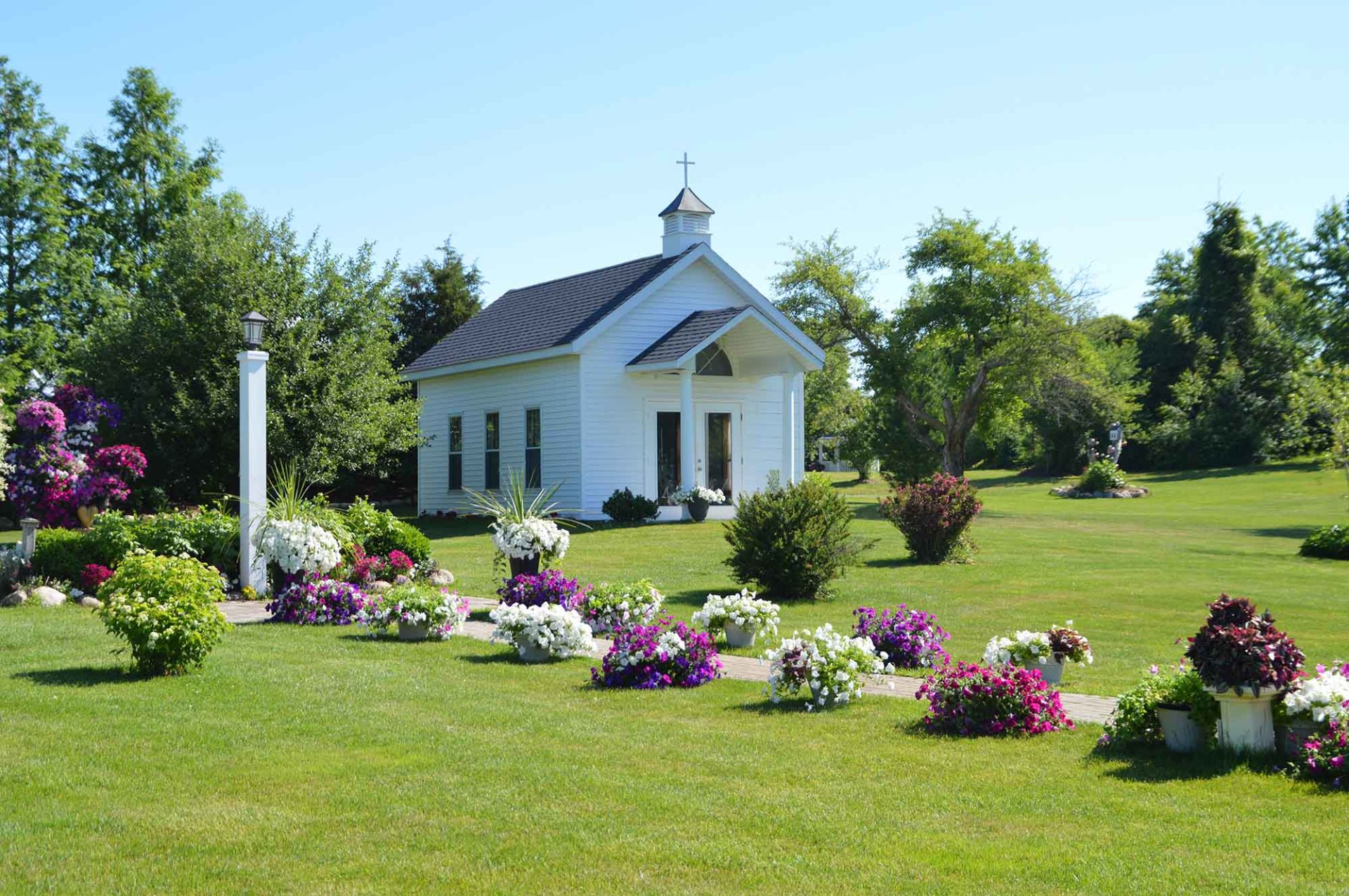 Apple Blossom Chapel