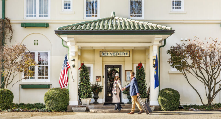 A Romantic Long Winter Weekend In The Art Coast<sup>®</sup>